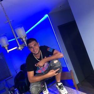 Meet your Posher, Chris